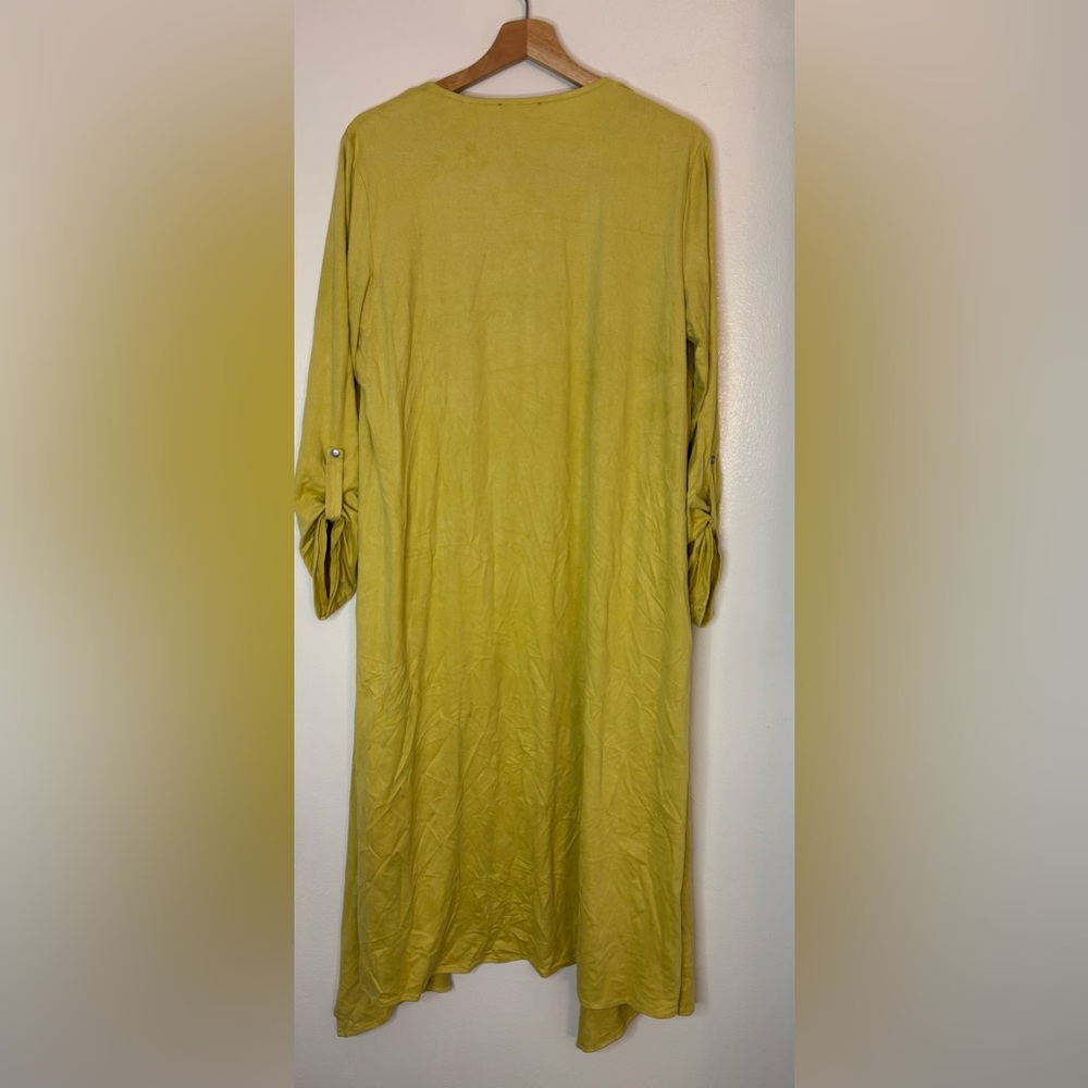 Tahari Shrug - Picture 2 of 4